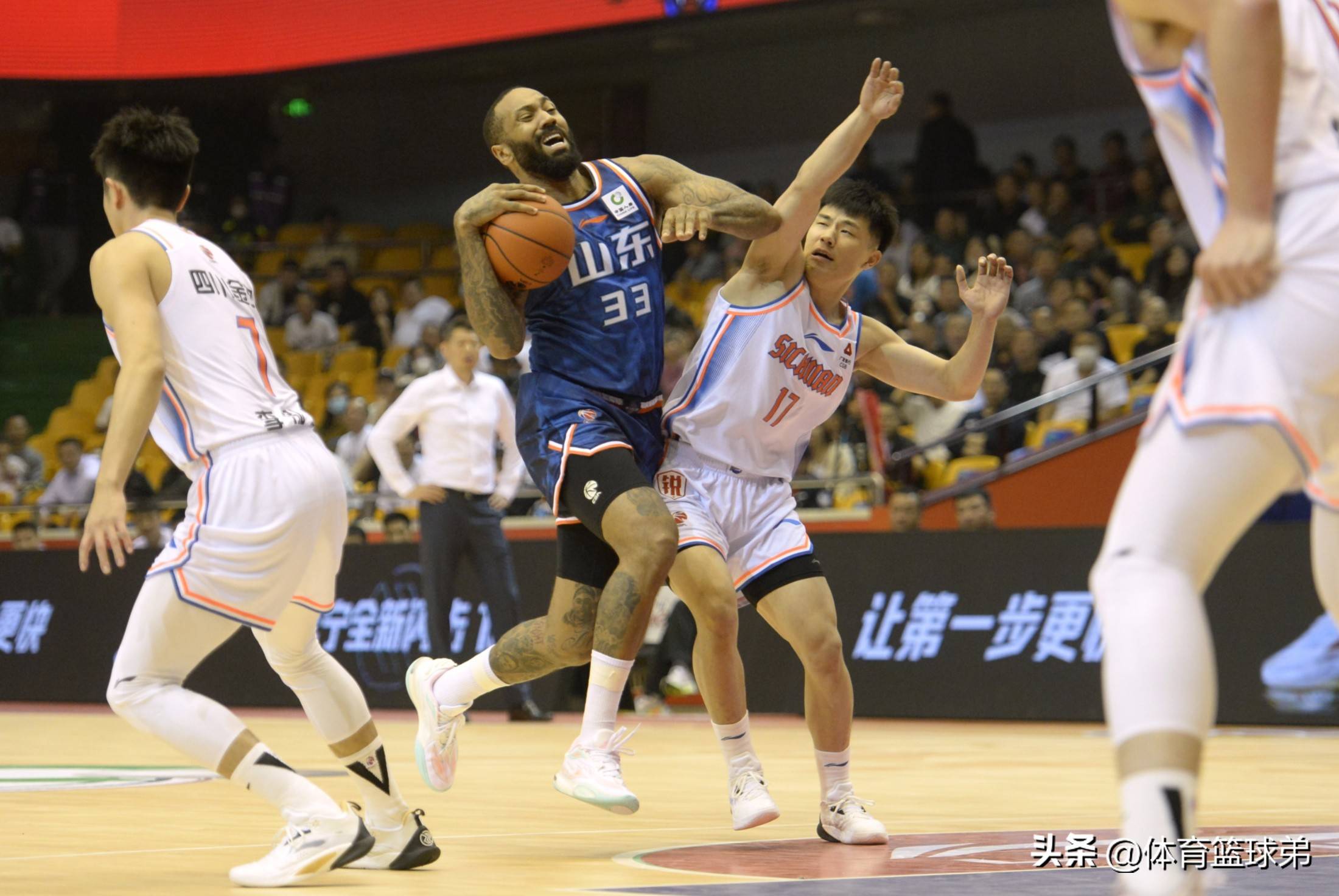 CBA破冰!扩军、升降级双管齐下,联赛迎来巨变