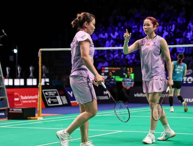 单局11-17逆风翻盘！凡尘组合2-0日本女双，1/4决赛迎战世界第二