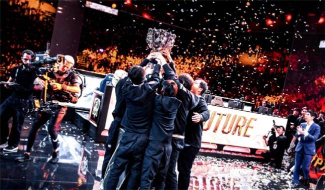 【一竞技1JingJi】LOL：FPX官宣退出LPL赛事 369大概率休息AL全员续约